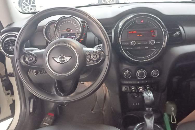 Used  MINI 2014 1.2T ONE+