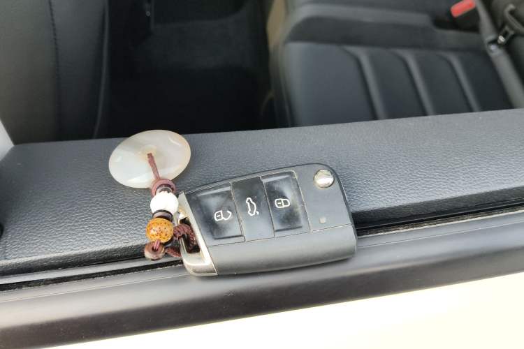 Used Volkswagen Tayron 2019 330TSI Two-Wheel Drive Luxury Model China VI Standard