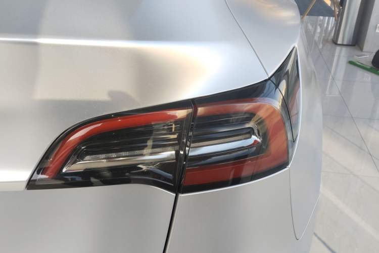 Used Tesla Model Y 2024 Rear-Wheel-Drive Version
