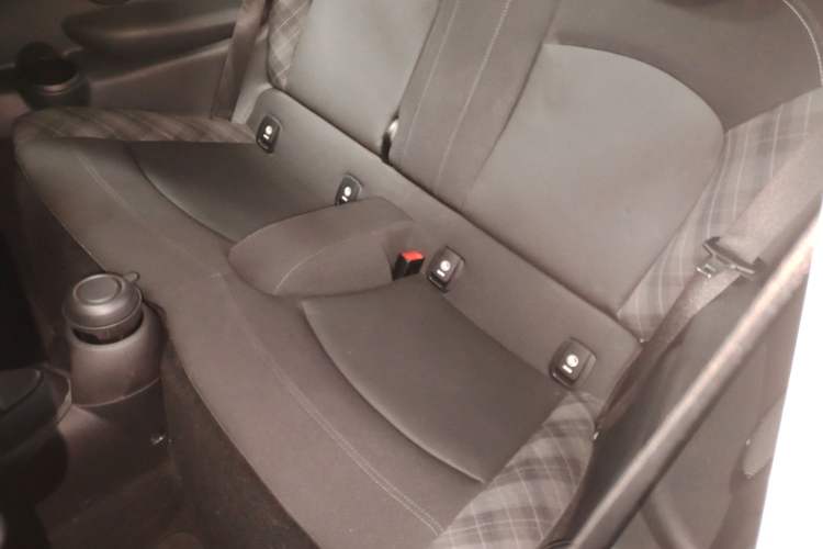 Used  MINI 2016 1.5T COOPER Avant-Garde
