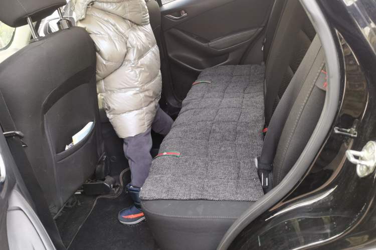 Used Mazda CX-5 2015 2.0L Automatic Two-Wheel Drive Urban Version
