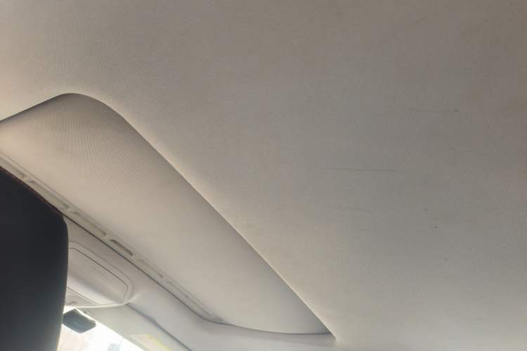 Used Volkswagen Sagitar 2015 1.6L Automatic Comfort Model
