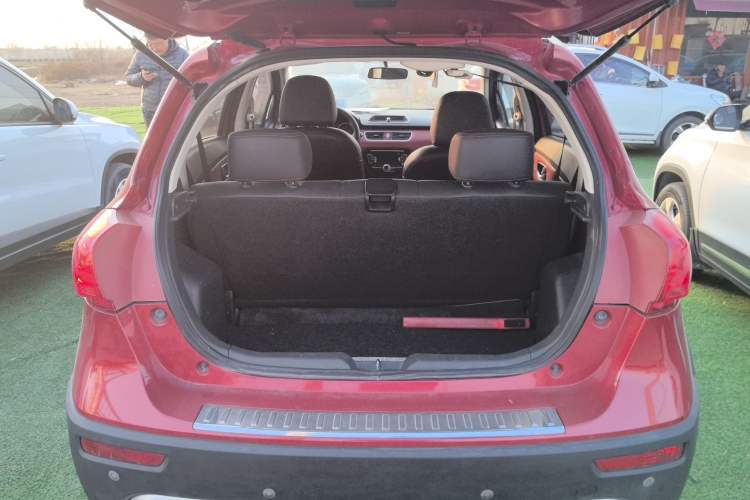 Used Haval H1 2015 1.5L AMT Urban Model
