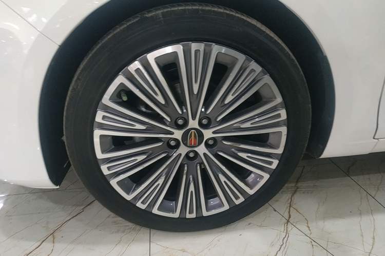 Used Hongqi H5 2022 Classic Model 1.8T Automatic Smart Connect Flagship Edition
