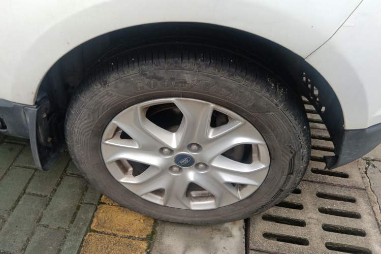 Used Ford EcoSport 2013 1.5L Automatic Fashion Model
