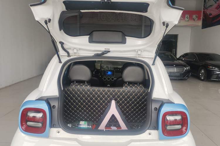 Used ORA Black Cat 2021 301 km Basic Version
