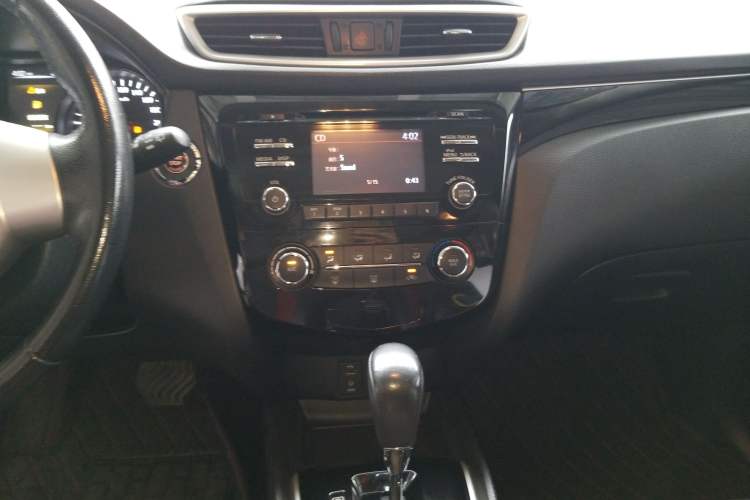 Used Nissan Qashqai 2016 2.0L CVT Luxury Edition
