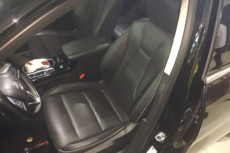 Used Buick Envision 2022 Facelift Encore S 552T Two-Wheel-Drive Luxury Model
