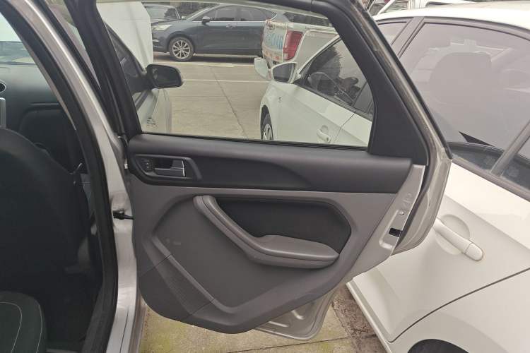 Used Ford Focus 2013 Hatchback Classic 1.8L Automatic Base Model
