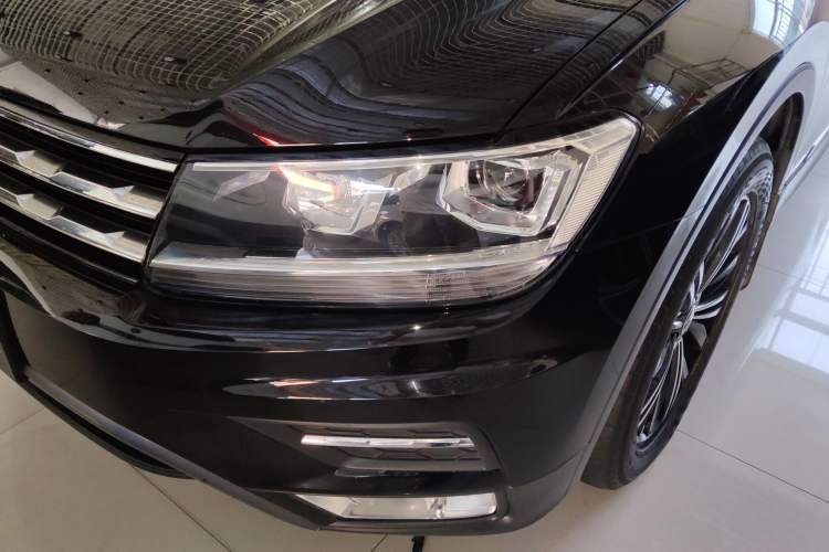 Used Volkswagen Tiguan L 2021 330TSI Automatic Two-Wheel Drive Smart Edition
