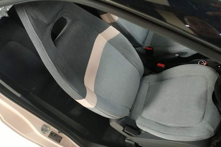 Used Wuling Hongguang MINIEV 2021 Macaron Fashion Edition Lithium-Ion Battery
