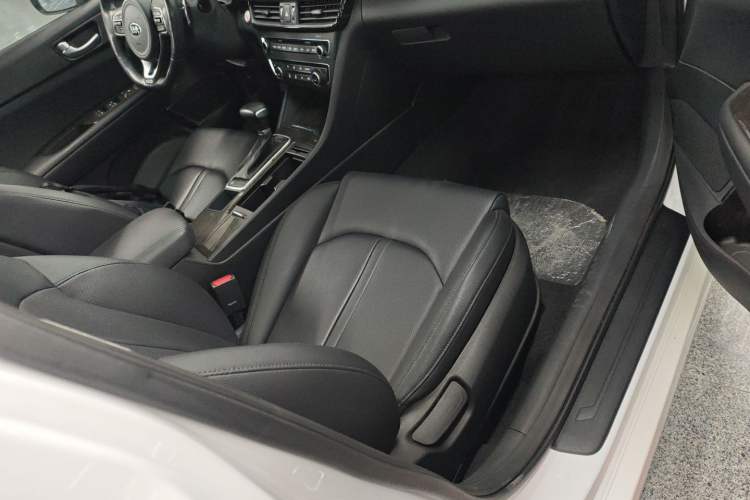 Used Kia K5 2016 1.6T Automatic LUX
