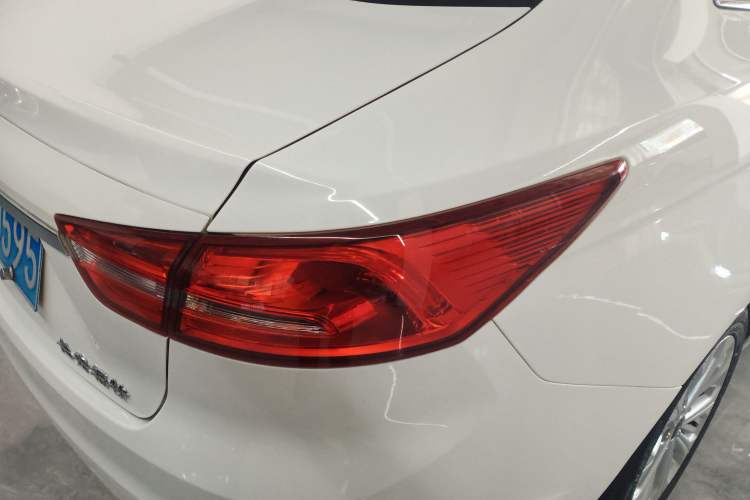 Used Ford Escort 2017 Happiness Edition 1.5L Automatic Fashion Version
