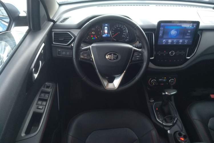 Used FAW Senya R7 2016 1.6L Automatic Prestige Edition
