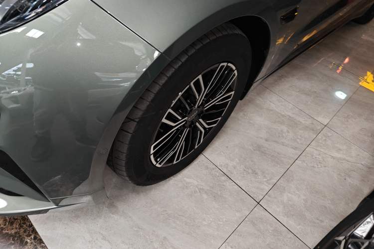 Used Zeekr 001 2025 WE Edition 95 kWh All-Wheel Drive