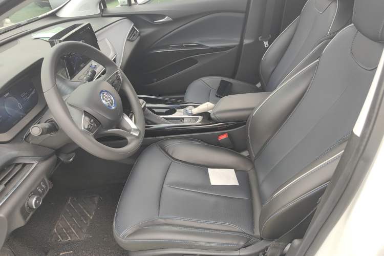 Used Buick Velite 6 2023 430km Range Commuter Version
