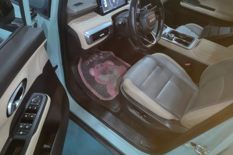 Used AION Y 2022 80 Ultra-Long Range Edition