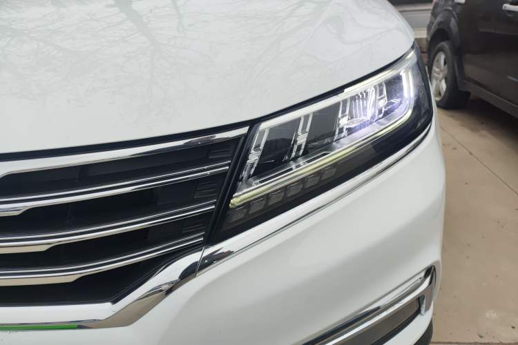 Used Roewe RX5 2019 20T Two-Wheel Drive Automatic 4G Connected Platinum Edition
