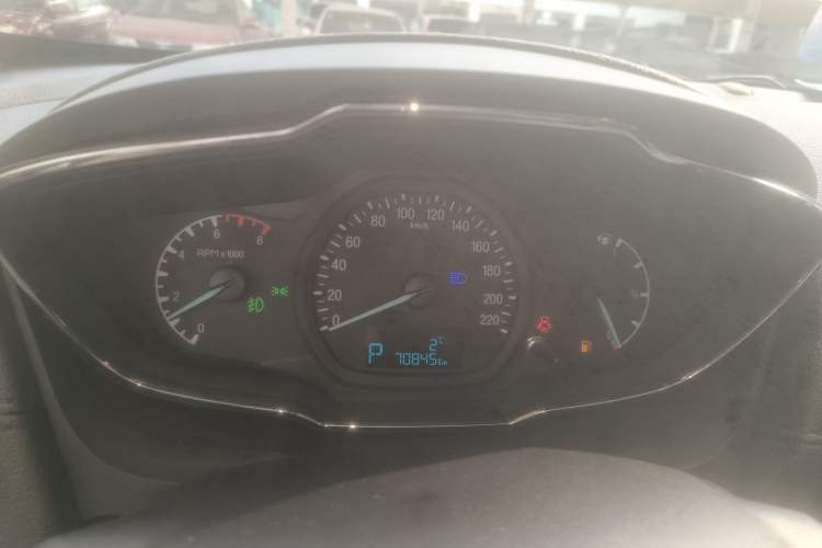 Used Ford Escort 2015 1.5L Automatic Fashion Model