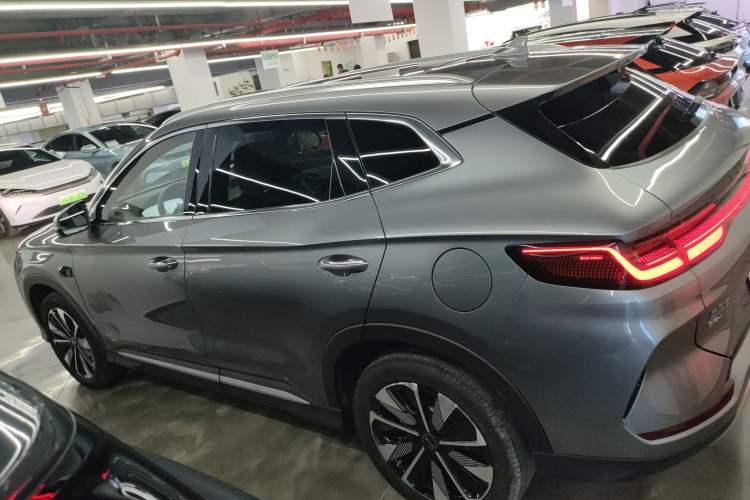 Used BYD Song PLUS New Energy 2025 DM-i 112KM Prestige Model
