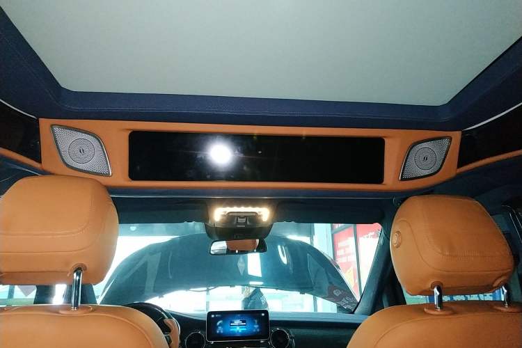 Used Mercedes-Benz V-Class 2022 V 260 Avantgarde Edition
