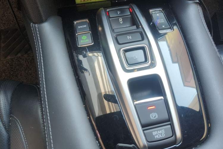 Used Honda UR-V 2017 370TURBO 2WD Prestige Edition China V
