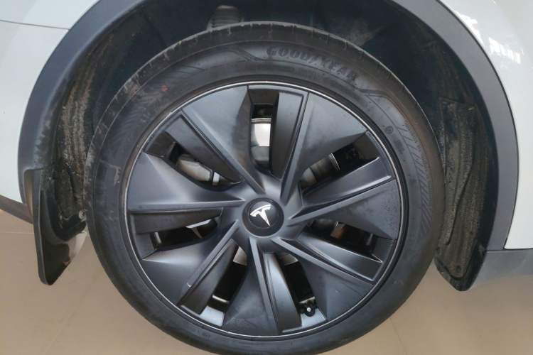 Used Tesla Model Y 2024 Rear-Wheel-Drive Version
