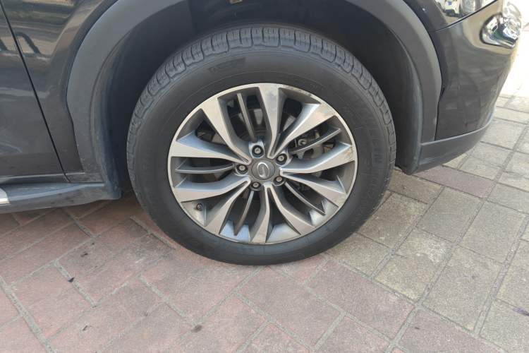 Used GAC Trumpchi GS8 2017 320T Two-Wheel Drive Luxury Smart Connectivity Version (7 Seats)