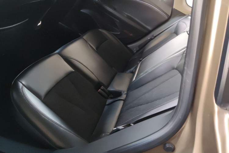 Used Buick Verano 2015 Sedan 20T Dual-Clutch Leading Model
