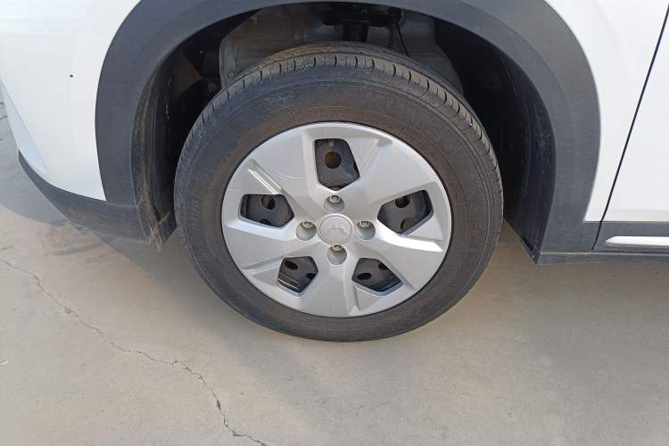 Used Wuling Alvez 2022 1.5L Manual Free-Style Model