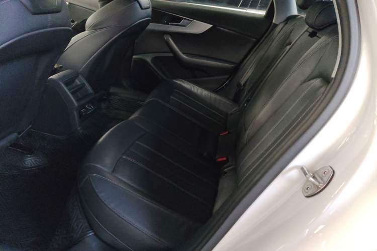 Used Audi A4L 2022 40 TFSI Fashion Dynamic Model
