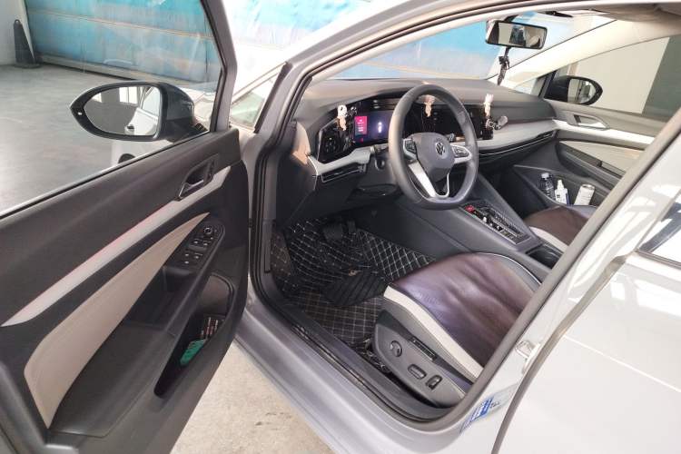 Used Volkswagen Golf 2023 280TSI DSG Pro
