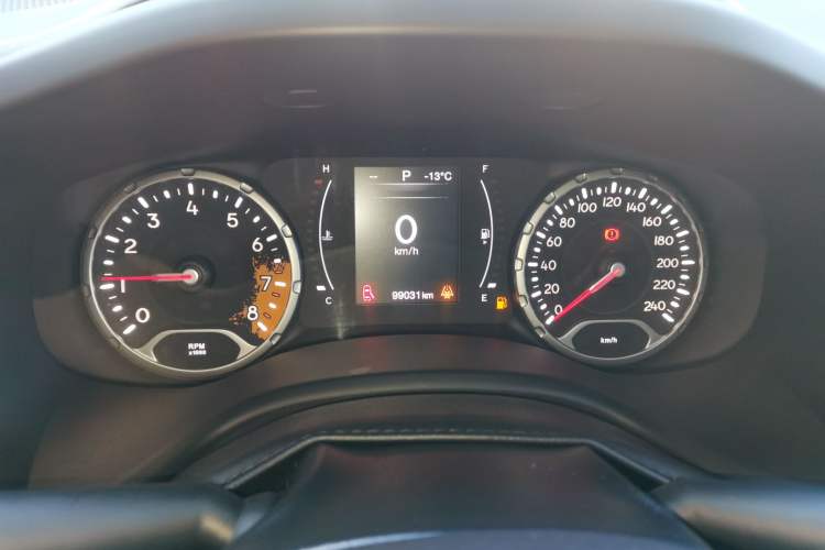 Used  Renegade 2018 Connected Large Screen Version 180T Automatic High-Energy Edition