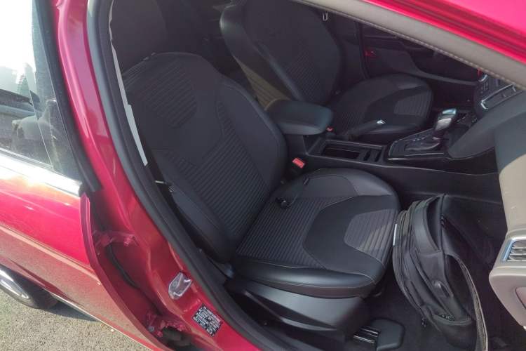 Used Ford Focus 2018 Sedan Classic EcoBoost 180 Automatic Elite Model