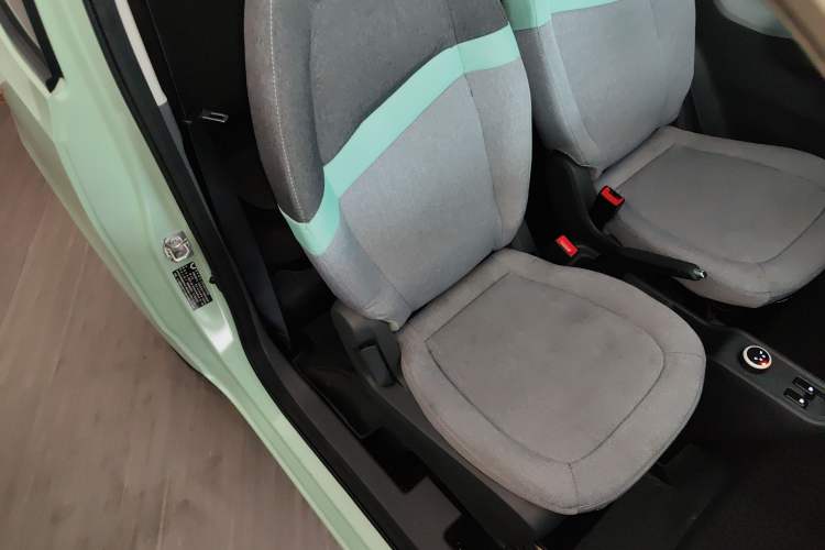 Used Wuling Hongguang MINIEV 2022 Macaron Premium Model – Lithium Iron Phosphate
