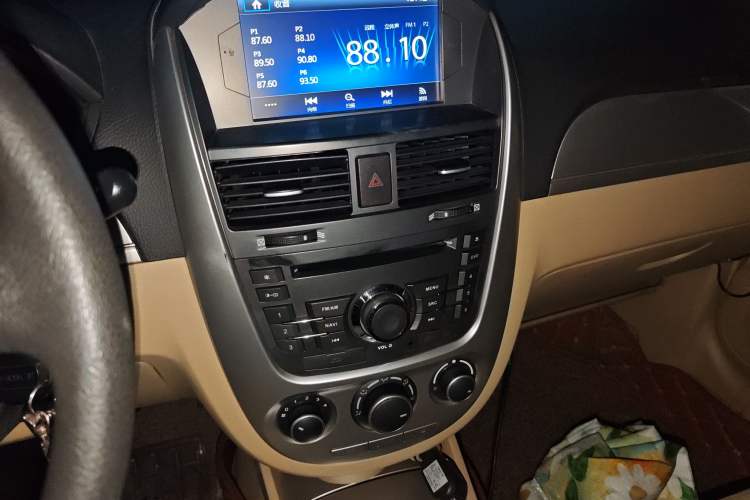 Used Buick Excelle 2013 1.5L Manual Classic Model
