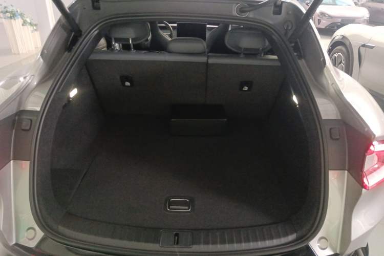 Used  YU7 2025 Ultra-Long Range Rear-Wheel Drive Version
