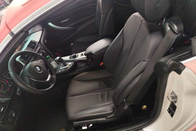 Used BMW 4 Series 2016 420i Convertible Fashion Model
