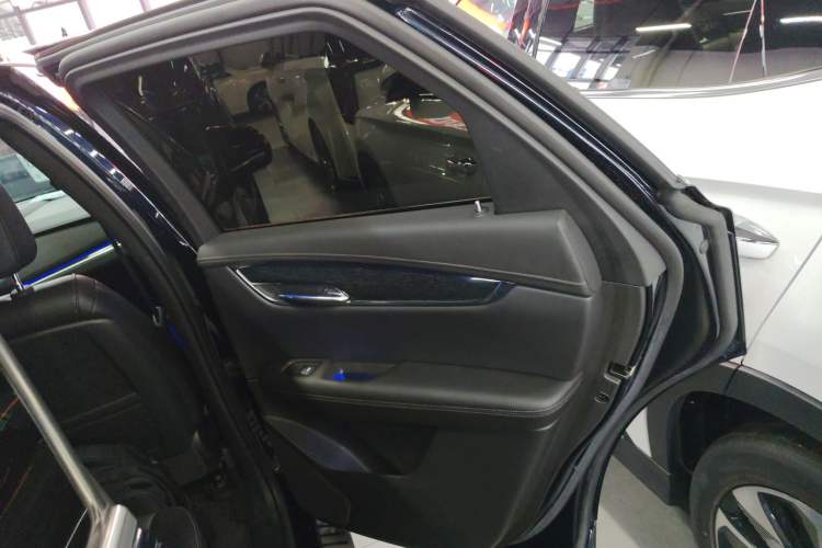 Used Cadillac XT5 2022 2.0T Two-Wheel Drive Luxury Version
