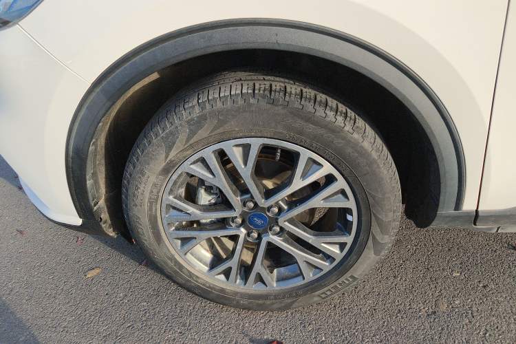 Used Ford Escape 2020 EcoBoost 245 Two-Wheel-Drive Titanium Edition
