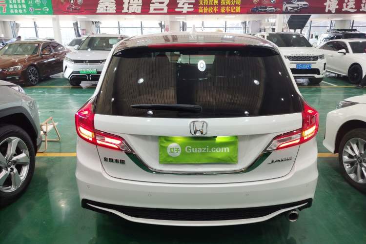 Used Honda Jade 2017 1.8L automatic Comfort version 5 seats
