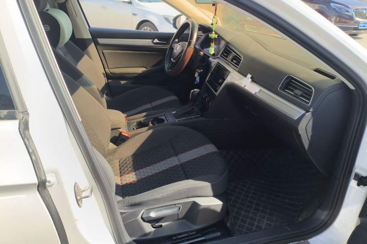 Used Volkswagen Lamando 2021 230TSI DSG Fashion Edition
