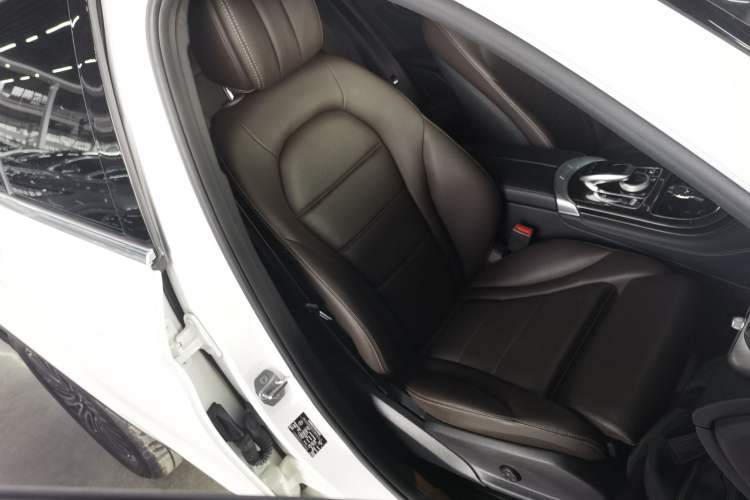 Used Mercedes-Benz GLC 2019 GLC 260 4MATIC Dynamic Edition