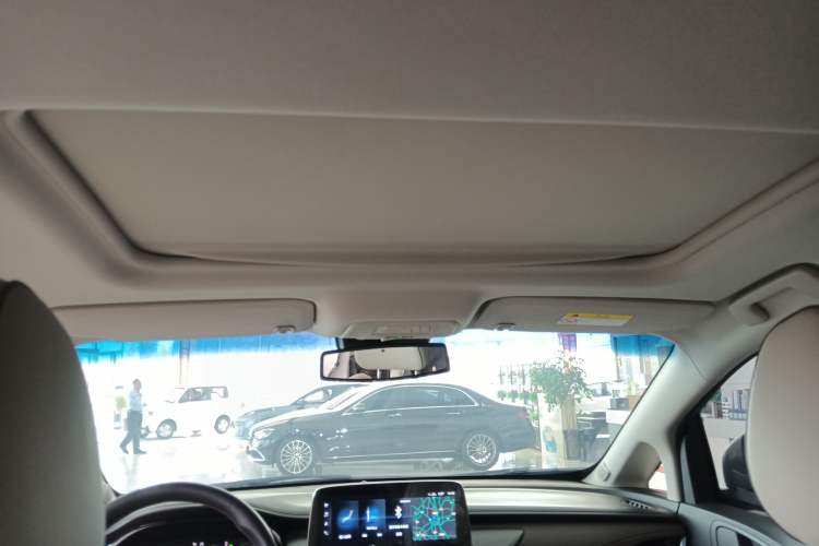 Used Buick GL8 2020 Land Business Class 652T Luxury Model
