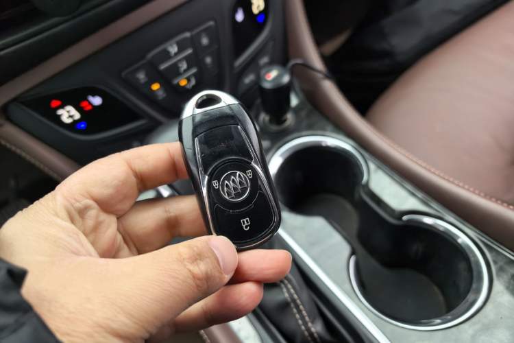 Used Buick Envision 2016 20T Two-Wheel-Drive Elite Model