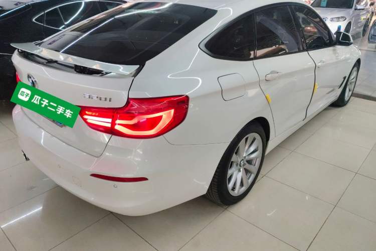 Used BMW 3 Series GT 2018 320i Sport Edition
