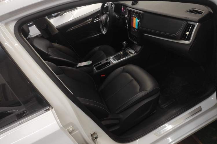 Used Roewe i6 2020 PLUS 1.6L CVT 4G Connected Glory Flagship Edition
