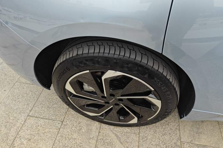 Used Zeekr 001 2021 Ultra-Long Range Dual-Motor YOU Version
