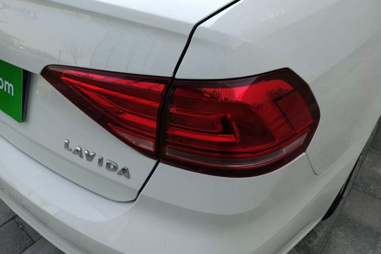 Used Volkswagen Lavida 2019 Lavida Start 1.5L Automatic Trendy Version China VI Standard
