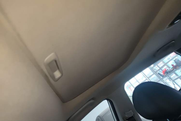 Used Hyundai ix35 2015 2.0L Automatic 2WD Smart Type China IV